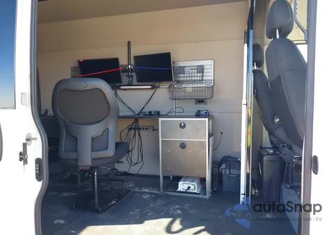 2021 Ram Promaster 1500 High Roof 136 Wb z USA, uszkodzony, nr VIN 3C6LRVBGXME553365